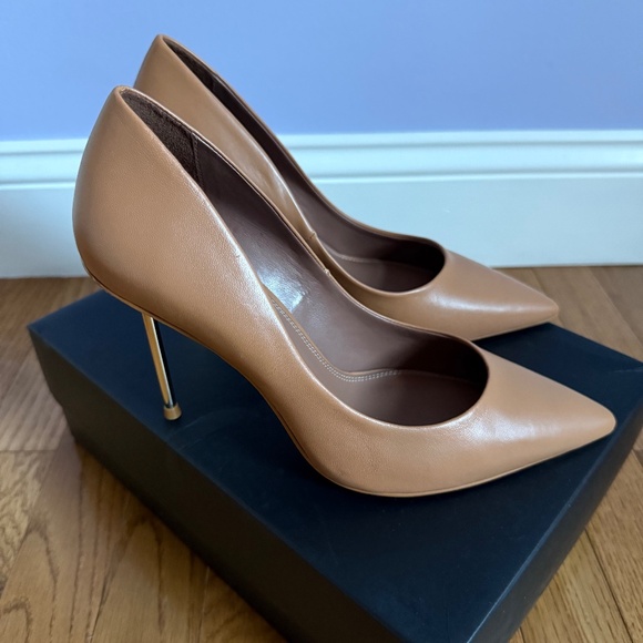 BCBG MAXAZRIA MARAIN CHESTNUT LEATHER PUMP GOLD METAL HEEL SZ 8M/39 NIB $258 - Picture 4 of 11